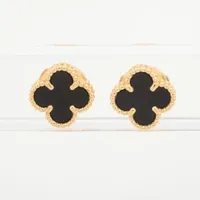 ヴァンクリーフ&アーペル スウィートアルハンブラ オニキス ピアス 750