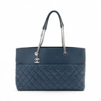 シャネル ココマーク ラムスキン チェーントートバッグ ブルー