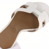 エルメス オアジス レザー サンダル 37 レディース ホワイト A4044470