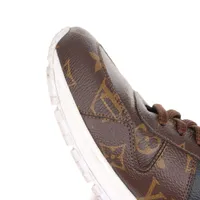 ヴィトン ランアウェイライン 21年 レザー スニーカー 6 ユニセックス