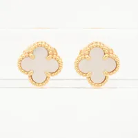 ヴァンクリーフ&アーペル スウィートアルハンブラ オニキス ピアス 750