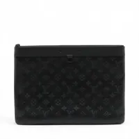 ヴィトン モノグラムシャドウ ポシェット ディスカバリー M62903 ブラック RFID反応あり