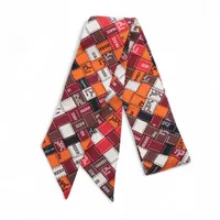 エルメス　ポワントゥpm　レア柄❣️ 「LA FEMME AU CARRÉ」 エルメス ポワントゥ LA FEMME AU CARRE スカーフ フランス製 エルメス