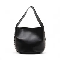 【未使用に近い】フェラガモ ショルダーバッグ　オールレザー　ガンチーニ　メンズ Salvatore Ferragamo (サルヴァトーレフェラガモ) エンボスガンチーニ