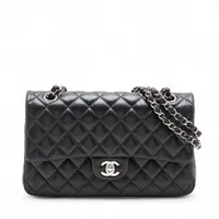 シャネル マトラッセ ラムスキン ダブルフラップ ダブルチェーンバッグ