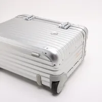 リモワ トパーズ パイロット アルミニウム キャリーケース シルバー