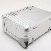 リモワ トパーズ パイロットケース 31L アルミ シルバー キャリーケース RIMOWA 31L アルミ製 キャリーケース リモワ トパーズ パイロット