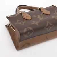 極美品 ルイヴィトン モノグラムジャイアント オンザゴー EW リバース LOUIS VUITTON（ルイ・ヴィトン） オンザゴー EW モノグラム