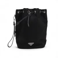 プラダ テスート トライアングル ナイロン ポーチ ブラック 巾着