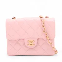 シャネル　マトラッセラムスキン CHANEL ラムスキン マトラッセ チェーンショルダーバッグ ブラック