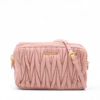 ミュウミュウ マテラッセ レザー チェーンショルダーバッグ ピンク