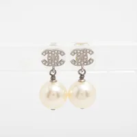 シャネル ココマーク A25V ピアス(両耳用) メタル×ラインストーン