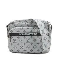 ヴィトン×草間彌生 モノグラム パンプキン トリオメッセンジャー