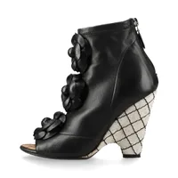 シャネル ココマーク カメリア レザー ショートブーツ 35C レディース