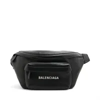 送料無料 正規品 バレンシアガ　エブリデイ　バッグ　レザー　ショルダーバッグ バレンシアガ エブリデイ レザー ボディバッグ ブラック 552375