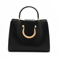 フェラガモ ガンチーニ スタジオ レザー 2WAYハンドバッグ ブラック