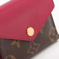 ヴィトン モノグラム ポルトフォイユゾエ M62932 フューシャ