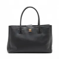 シャネル エグゼクティブ レザー トートバッグ ブラック ゴールド金具