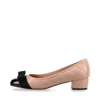 フェラガモ ヴァラ レザー パンプス 5 レディース ベージュ