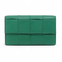 ボッテガヴェネタ マキシイントレチャート カセット レザー コンパクト