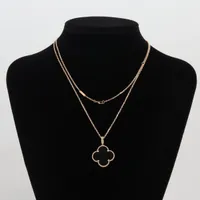 ヴァンクリーフ&アーペル マジックアルハンブラ ロング オニキス