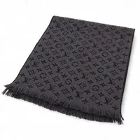 ヴィトン M76823 エシャルプ モノグラム クラシック グラディエント