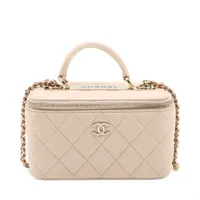 シャネル マトラッセ ラムスキン チェーンショルダーバッグ バニティ