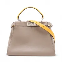 フェンディ ピーカブー エックスライト レザー ハンドバッグ ブラウン