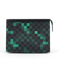 ヴィトン ダミエ グラフィットピクセル ポシェットヴォワヤージュ