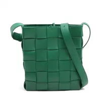 ボッテガヴェネタ マキシイントレチャート カセット レザー