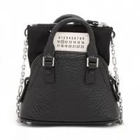 メゾンマルジェラのブラックレザー製ドキュメントケース（A4サイズ対応） Maison Margiela（メゾン マルジェラ）グレインレザードキュメント