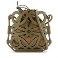 ロエベ アナグラム インフレーテッドポケット レザー×ラバー