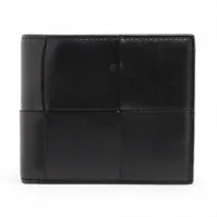 ボッテガヴェネタ イントレチャート カセット レザー コンパクト