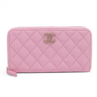 シャネル マトラッセ キャビアスキン ラウンドジップウォレット