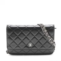 シャネル マトラッセ ラム ショルダーバッグ ブラック シルバー金具 21