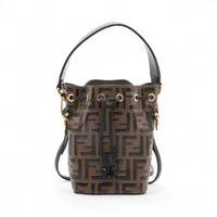 フェンディ ショルダーバッグ フェンディ ミニバケット レザー チェーンショルダーバッグ ブラック