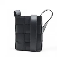 ボッテガヴェネタ イントレチャート ホーボー レザー ワンショルダー