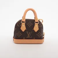 ヴィトン M00995 ビジュー サック ミクロ アルマ IK2285 チャーム PVC