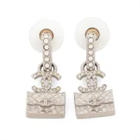 シャネル ココマーク A23N ピアス(両耳用) GP×ラインストーン シルバー