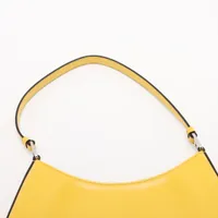 プラダ クレオ ブラッシュドレザー ショルダーバッグ イエロー 1BC499