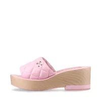 シャネル ココマーク マトラッセ 22C レザー ウェッジソールサンダル