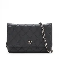 黒 キャビアスキン チェーンウォレット バック シルバー 金具 CHANEL】シャネル チェーンウォレット ブラック×シルバー金具 キャビア
