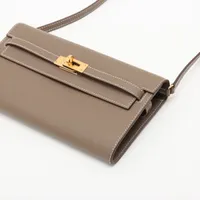 ケリー好きさんに♡本革ウォレットショルダー エトゥープ ケリー好きさんに♡本革ウォレットショルダー エトゥープ ケリー好き