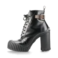 バレンシアガ　BALENCIAGA ブルドーザー　レザー　ショートブーツ 36 バレンシアガ ブルドーザー レザー ショートブーツ 36 レディース