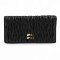 ミュウミュウ マテラッセ レザー ポーチ ブラック 5NE846 A2814333