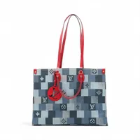 ヴィトン モノグラム ジャイアント オンザゴー GM M44569 A2757442