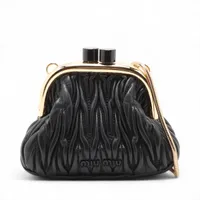 ミュウミュウ マテラッセ レザー チェーンショルダーバッグ ピンク