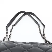 シャネル マトラッセ キャビアスキン チェーントートバッグ ブラック