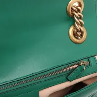 【美品】グッチ マーモント チェーンショルダーバッグ ベロア グリーン 斜め掛け グッチ GGマーモント レザー チェーンショルダーバッグ グリーン