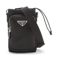 【極美品・現行類似】プラダ メッセンジャーバッグ テスートナイロン レザー 黒 プラダ(PRADA) 中古 ナイロン メッセンジャーバッグ | 通販・人気